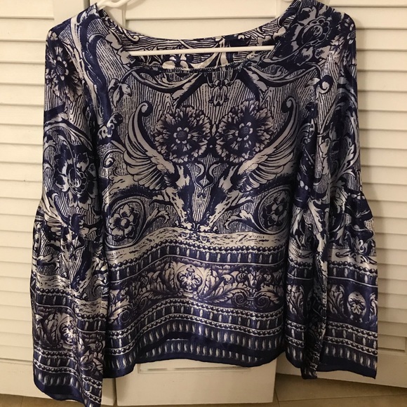 Blouse - Picture 2 of 3